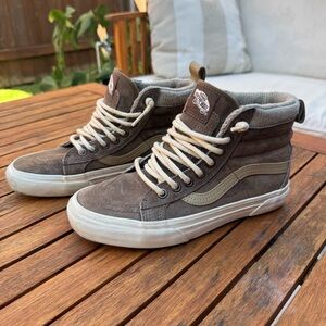 Vans Sk8-Hi MTE shoes, Teak/Blanc/Beige suede, women’s 5.5, youth 4